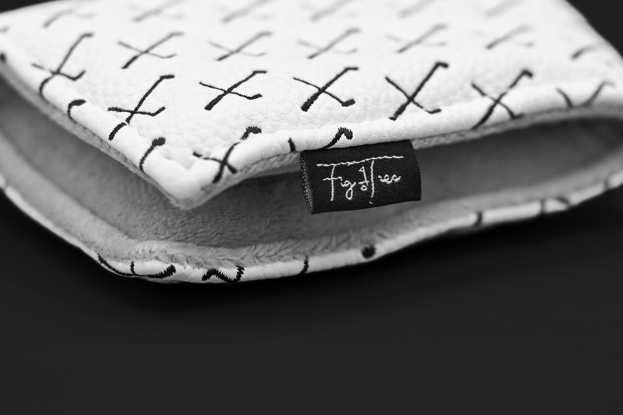 The Cross Blade Putter Cover